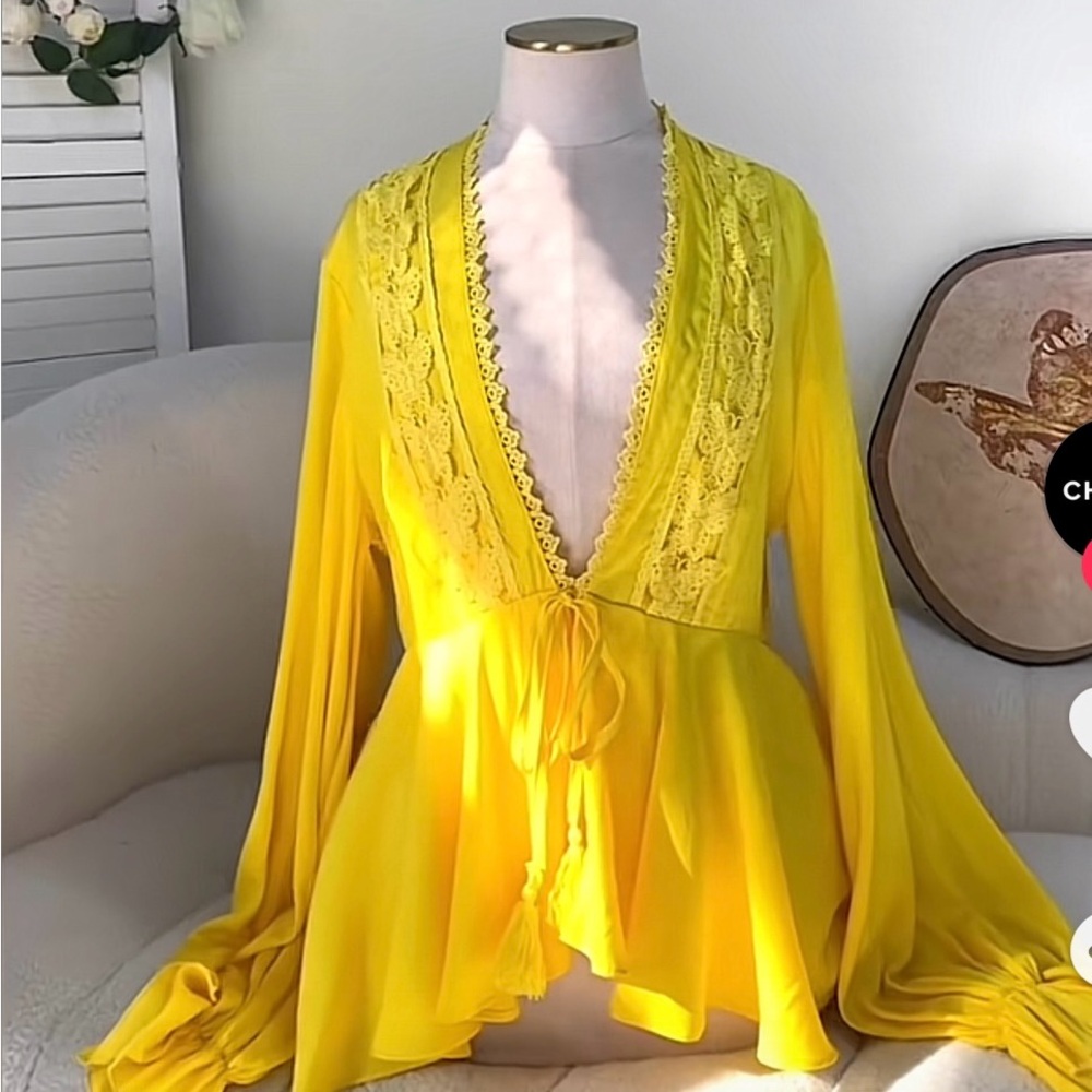 Chic Plunge Lantern Sleeve Contrast Lace Blouses Sexy Frill Hem Tied Detail Top